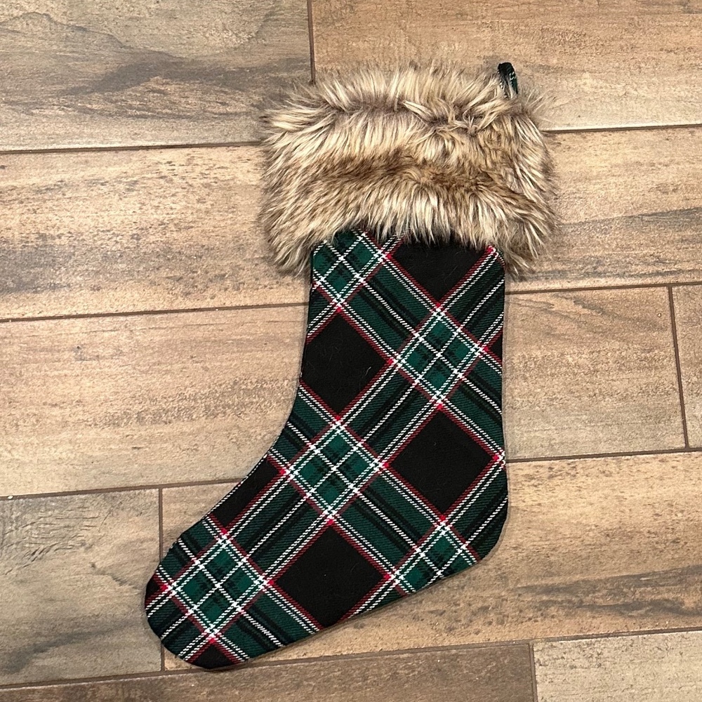 Faux Fur Green Plaid Stocking PB/NWT - Picture 3 of 6